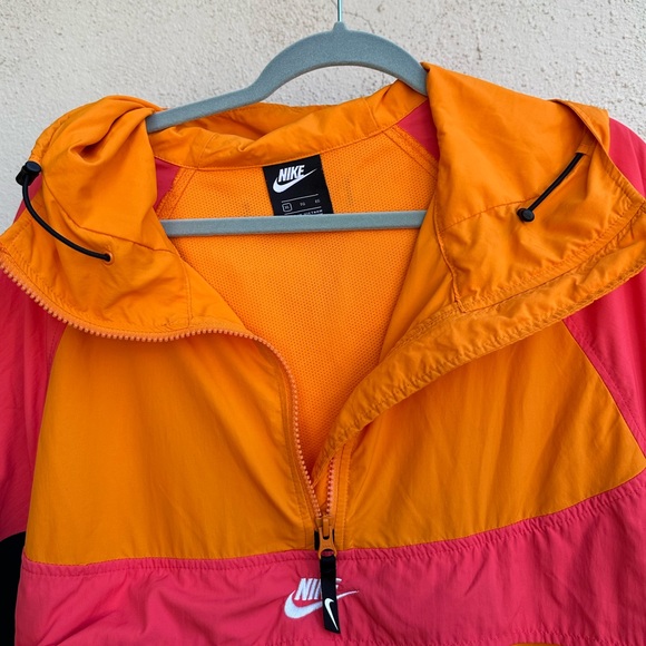 Nike - half zip up windbreaker size XL - Picture 6 of 7